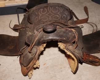 Saddle