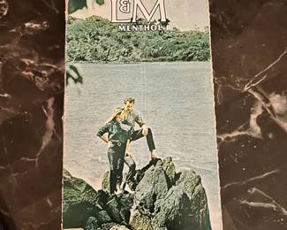 Cigarette carton with Bill Clune on it