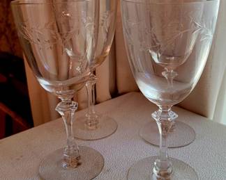 Tiffin "Delores" Wine Glasses Set of 4