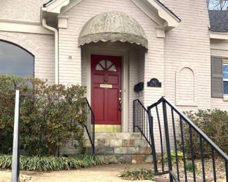 412 West First at Chilton is where the March 7-9 Divide & Conquer Estate Sale is located.