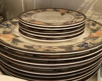 Mikasa "Garden Harvest" - 57 pieces