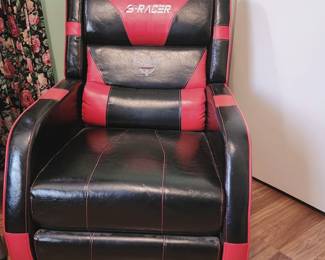 S-Racer gaming recliner