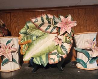 pair of Fitz & Floyd vases and a platter