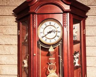 Westminster/Whittington quartz clock with side shelves