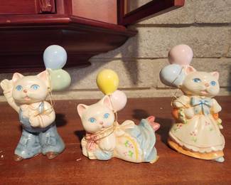 vintage blue eye-eyed kitten set by Takakashi 