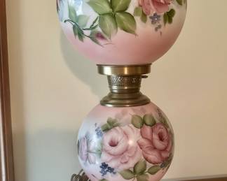 Fenton gone with the wind lamp pink roses

