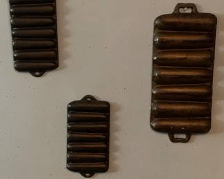 House is full of collectibles and antiques in gallery condition