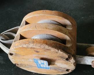 Vintage Campbell hardwood pulley Item ID#4