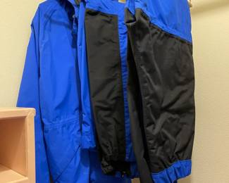 Mens Gore Tex power suit with two pairs of matching pants