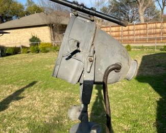 VERY RARE from World War Two - Signaling Searchlight 97203 US Navy WWII Includes light, stand, scope and scope case, and 4 extra bulbs. US Metal Products Co New York Navy Cont N0bs 20291