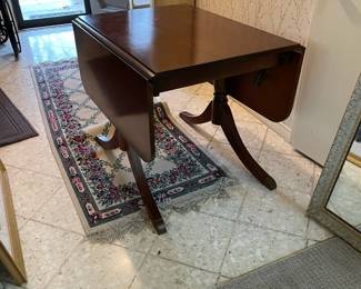 Duncan Phyfe drop leaf dining table with extra leaf