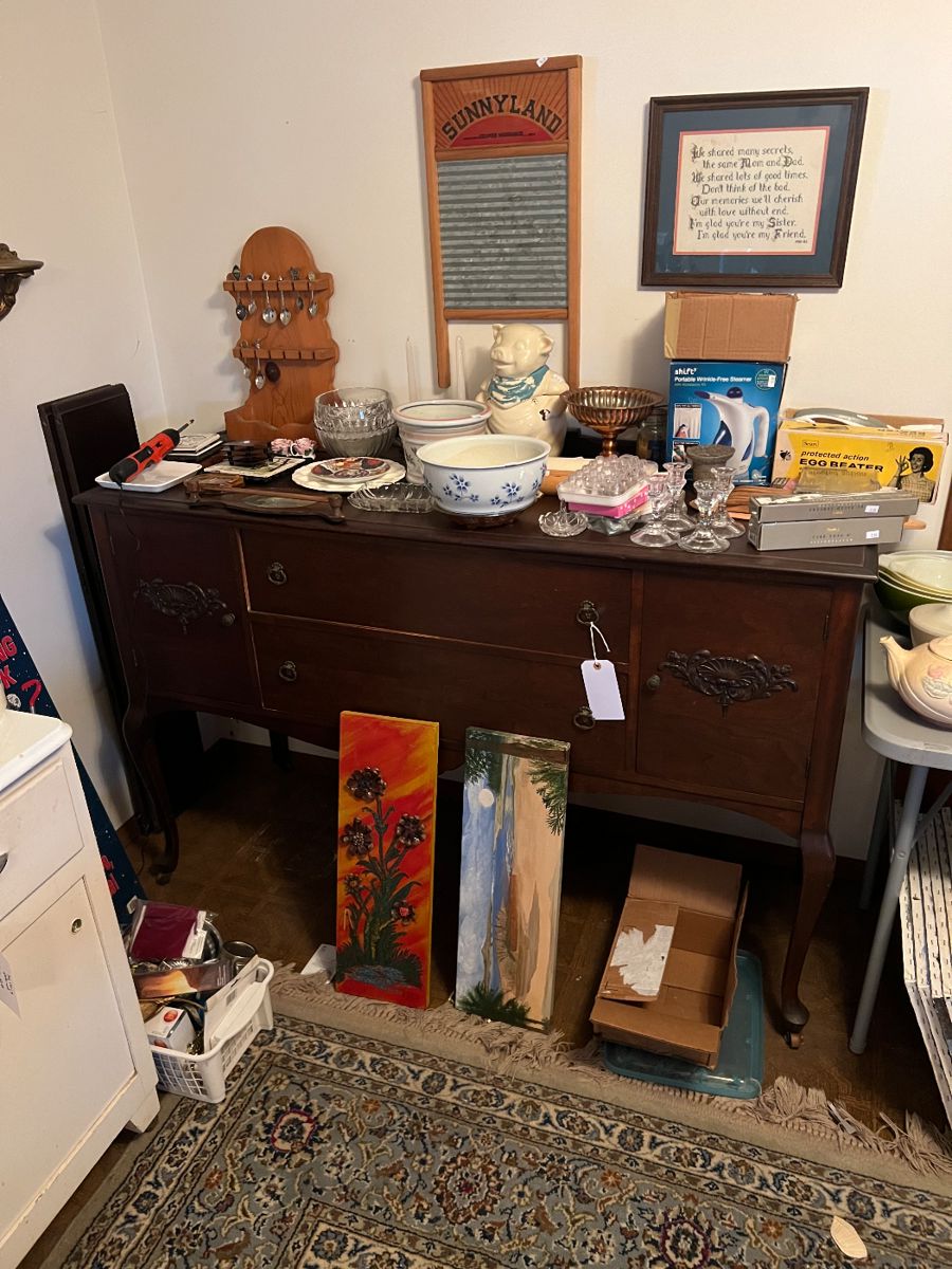 Wonderful Christiansburg Estate. starts on 2/17/2024