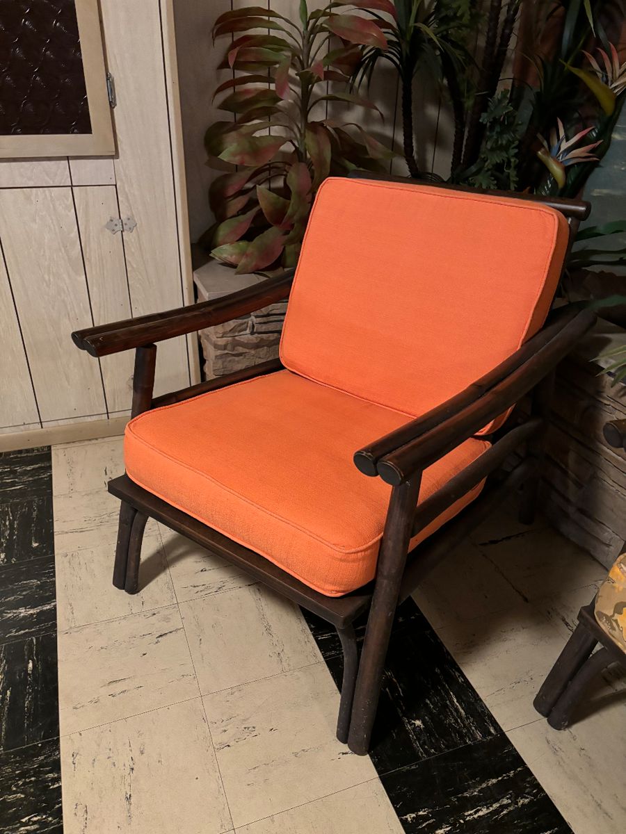 Mid Century & Vintage Warren Estate starts on 2/18/2024