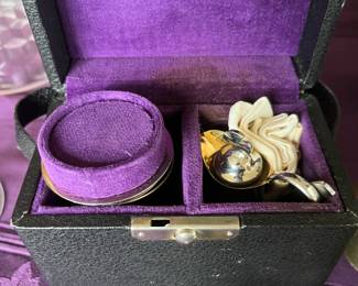 Traveling communion box
