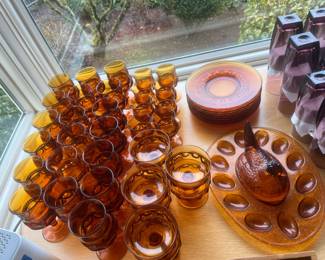 Indiana King's Crown amber glass + Tiara egg plate