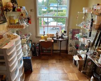 "Gift Room" overview