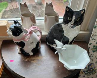 Fitz & Floyd cats + Nine Lives cats