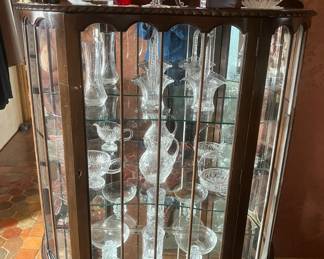 Glass display cabinet