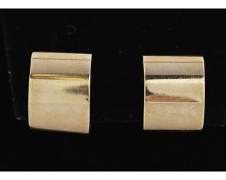 Pair of Gold Hoop Earrings
Estimate
$100
-
$200