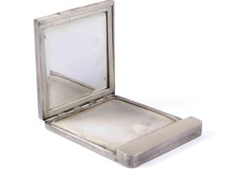 Gucci Sterling Silver Compact Mirror
Estimate
$400
-
$600