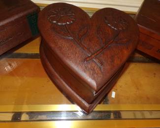 Unusual Vintage Collectible Box