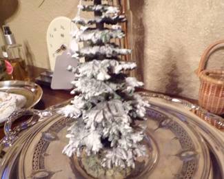 Dept 56 Christmas Tree
