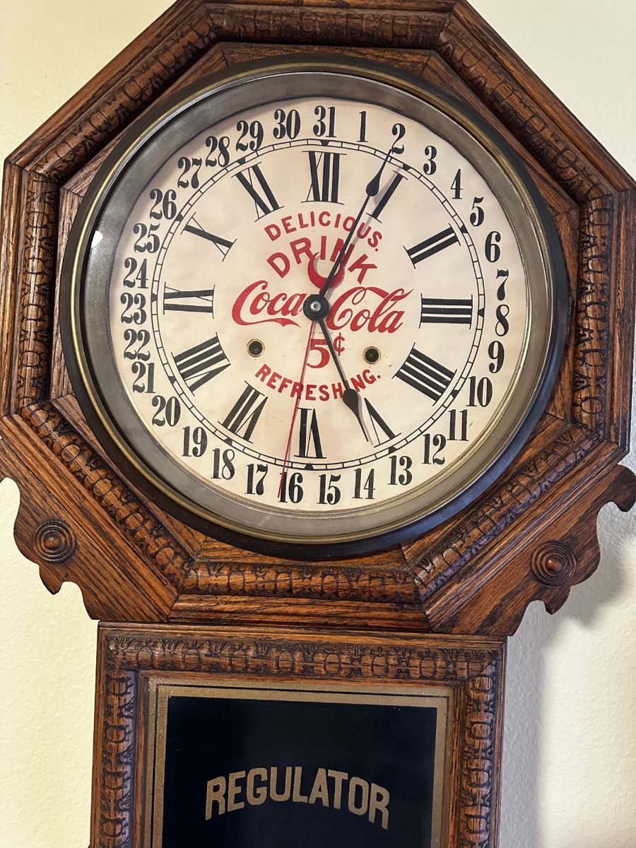 Drink Coca coal Regulator Clock