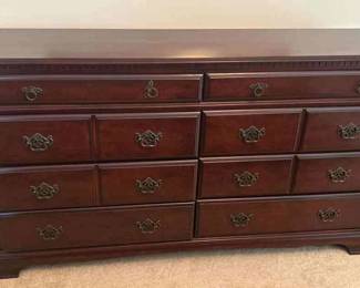 "Jones Creek Elegance" in Evans, GA. Starts Closing Tue 2/13 at 8pm. Pickup is Thu 2/15 from 1-6pm. Please click here to view more photos, descriptions, and current bids: https://ctbids.com/estate-sale/26603