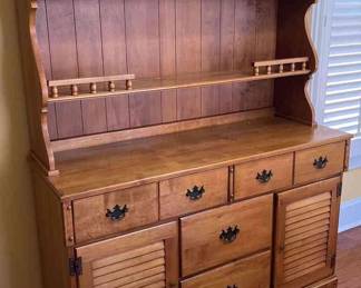 "Jones Creek Elegance" in Evans, GA. Starts Closing Tue 2/13 at 8pm. Pickup is Thu 2/15 from 1-6pm. Please click here to view more photos, descriptions, and current bids: https://ctbids.com/estate-sale/26603