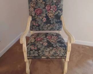 Vintage Baroque Style Throne Armed Chair