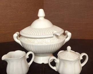 5 Pieces of Special Serveware Vintage Federalist Ironstone Sugar Creamer with a Ceramic Tureen with Ladle and Lid