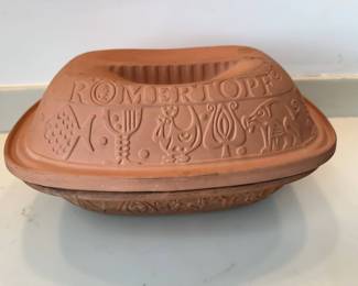 Vintage Romertop Clay Baker