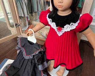 $300 - Excellent Condition                                             
Shireem (Girl from Bali)  by Annette Himstedt (1991) 27.5" tall, Made of vinyl, her brown eyes and warm hand painted expression are framed by Shireem's black wig that has been handcrafted from real hair.                 *Original Box Included