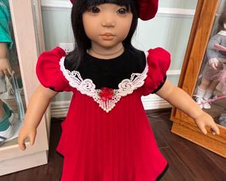 $300 - Excellent Condition                                             
Shireem (Girl from Bali)  by Annette Himstedt (1991) 27.5" tall, Made of vinyl, her brown eyes and warm hand painted expression are framed by Shireem's black wig that has been handcrafted from real hair.                 *Original Box Included