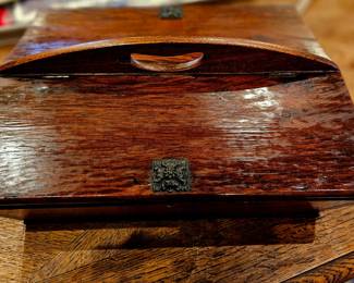 Wooden travel box