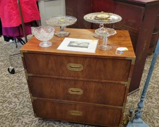 Campaign chest of drawers