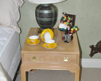 Vintage Drexel Heritage "Corinthian" Bleached Burl Wood EndTable  Shown with An Assortment of Collectable Porcelain