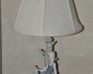 Rare 22" Lladro Table Lamp "Girl With Dove" In Perfect Condition