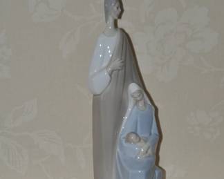 Delicate  Lladro "Holy Family"
