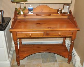 Terrific Vintage Pine 2 Drawer 2 Tier Writing Desk Washstand 