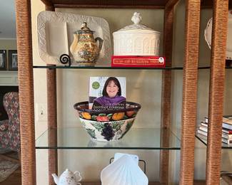 Nice assortment of serving pieces perfect for entertaining!