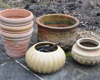 Some of the many planters available!