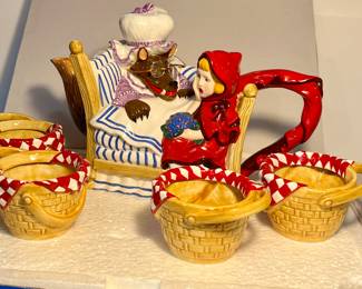 Retired dept 56 storybook Little Ted Riding Hood hand painted teapot and 4 cups
Lot 67 item #1750