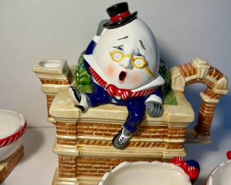 Retired dept 56 storybook Humpty Dumpty Hand Painted teapot and 4 cups