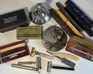 Vintage shaving lot
Lot 37 item no.1718