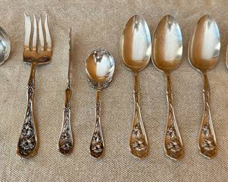 1908 Oneida Carnation silver plated