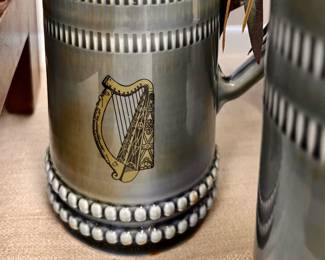 Vtg. Wade Irish Porcelain -  close up