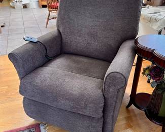 Walter E Smithe Blue Lift Chair