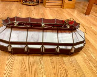 Beautiful stain glass lamp - great for a pool table 