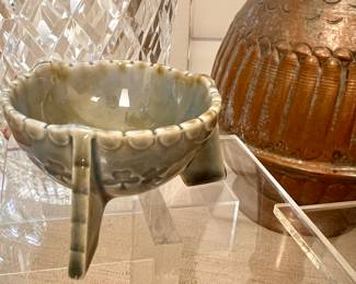 Wade Irish Porcelain - 1 of 2 salt cellars 